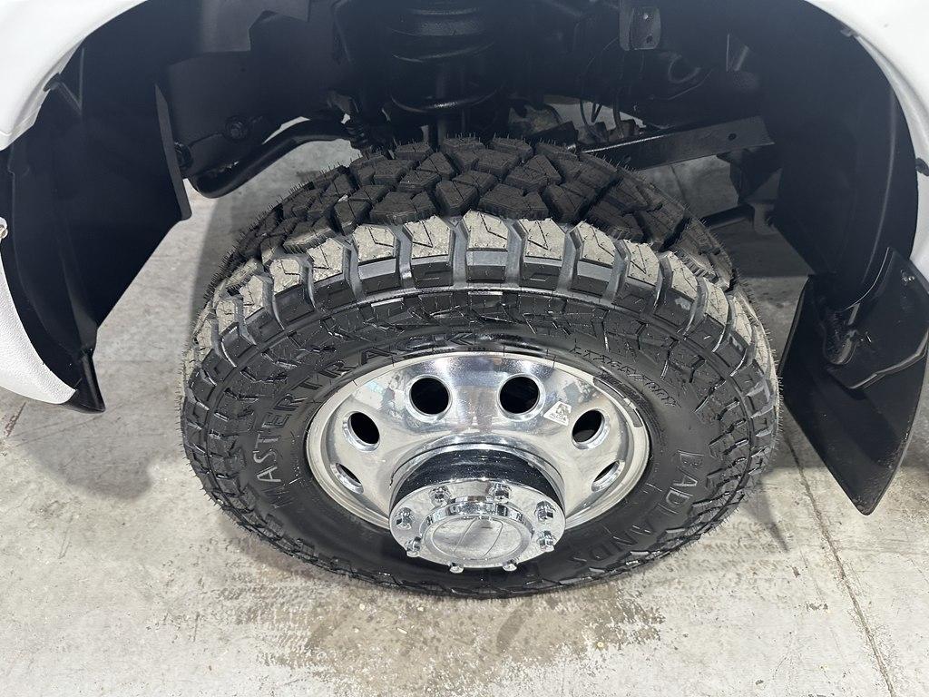 Dodge 3500 4WD Mega Cab 160.5" Laramie 2012