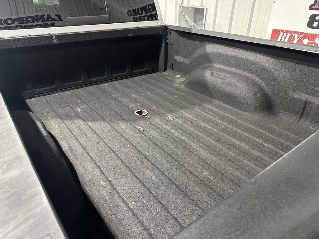 Dodge 3500 4WD Mega Cab 160.5" Laramie 2012