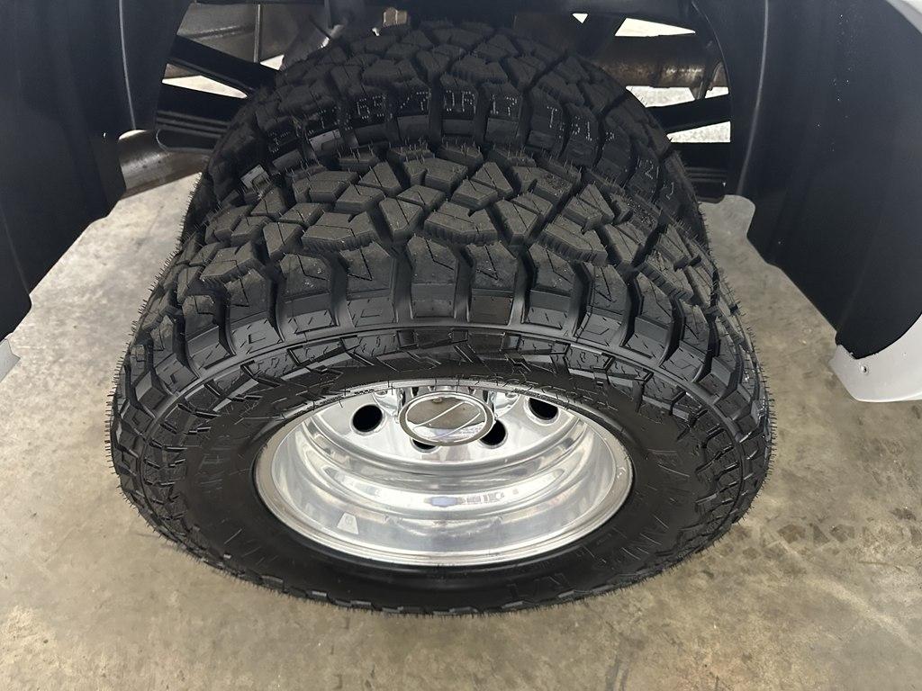 Dodge 3500 4WD Mega Cab 160.5" Laramie 2012