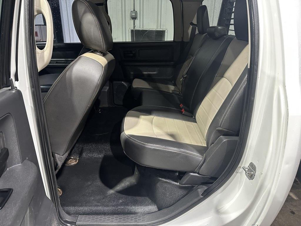 2011 RAM Ram 3500 Chassis Cab ST - Photo 11