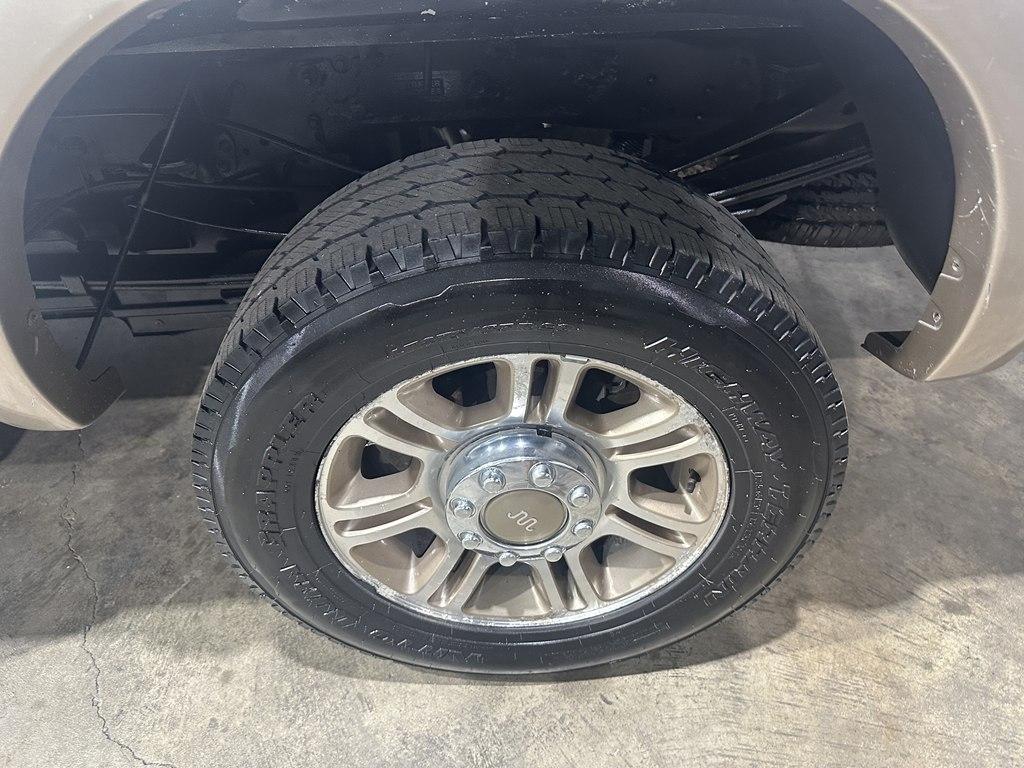 Ford Super Duty F-350 SRW King Ranch 4WD Crew Cab 6.75' Box 2011