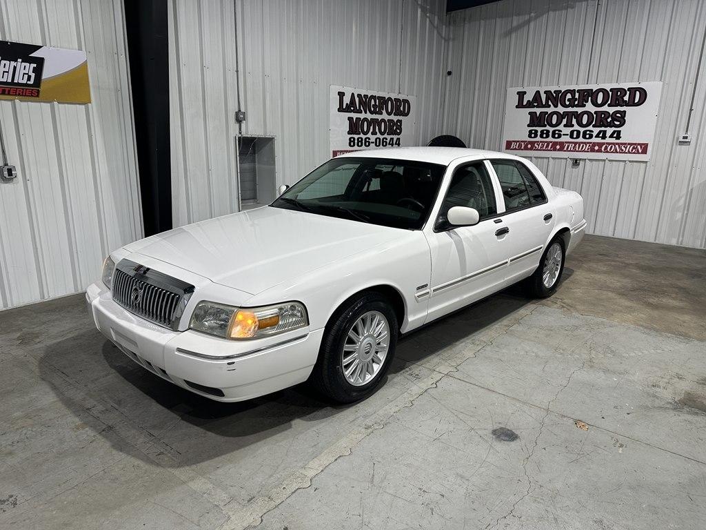 2009 Mercury Grand Marquis 4dr Sdn LS