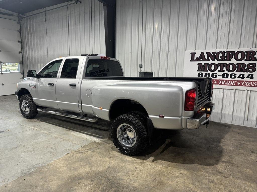 Dodge Ram 3500 4WD Quad Cab 160.5" ST 2008
