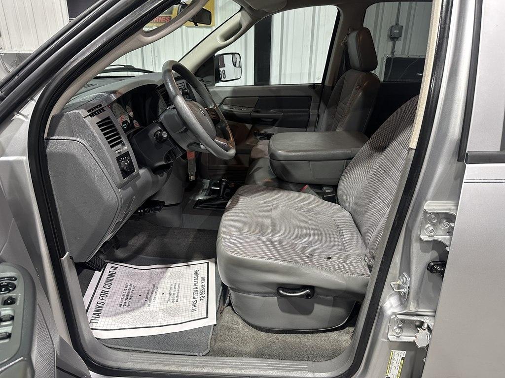 Dodge Ram 3500 4WD Quad Cab 160.5" ST 2008