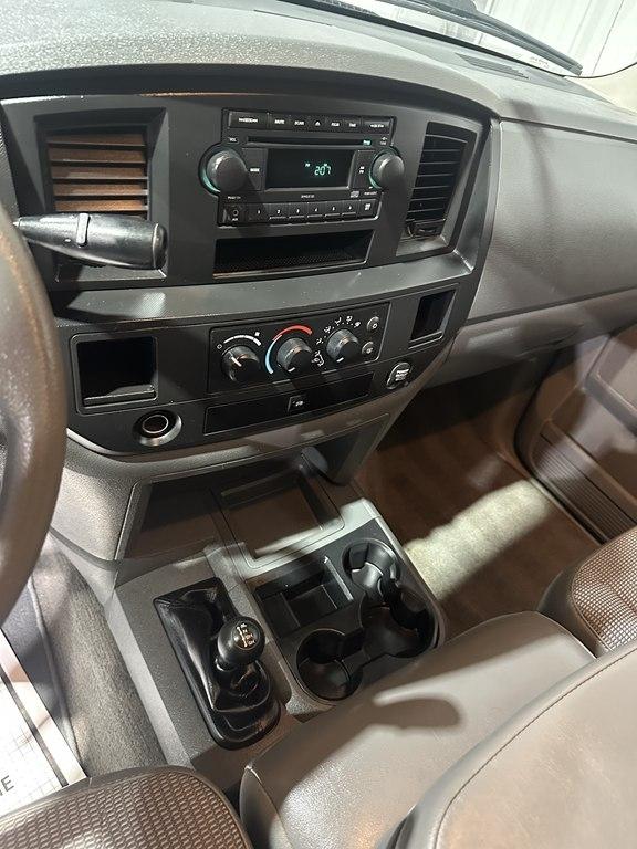 Dodge Ram 3500 4WD Quad Cab 160.5" ST 2008