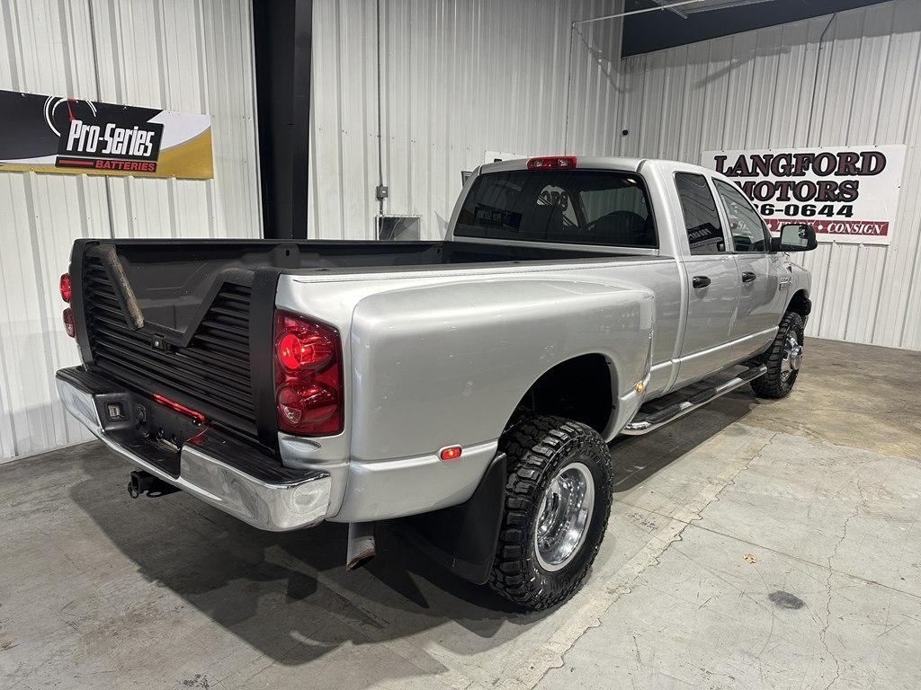 Dodge Ram 3500 4WD Quad Cab 160.5" ST 2008
