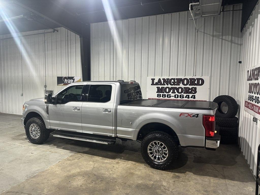 Ford Super Duty F-250 SRW Lariat 4WD Crew Cab 6.75' Box 2022