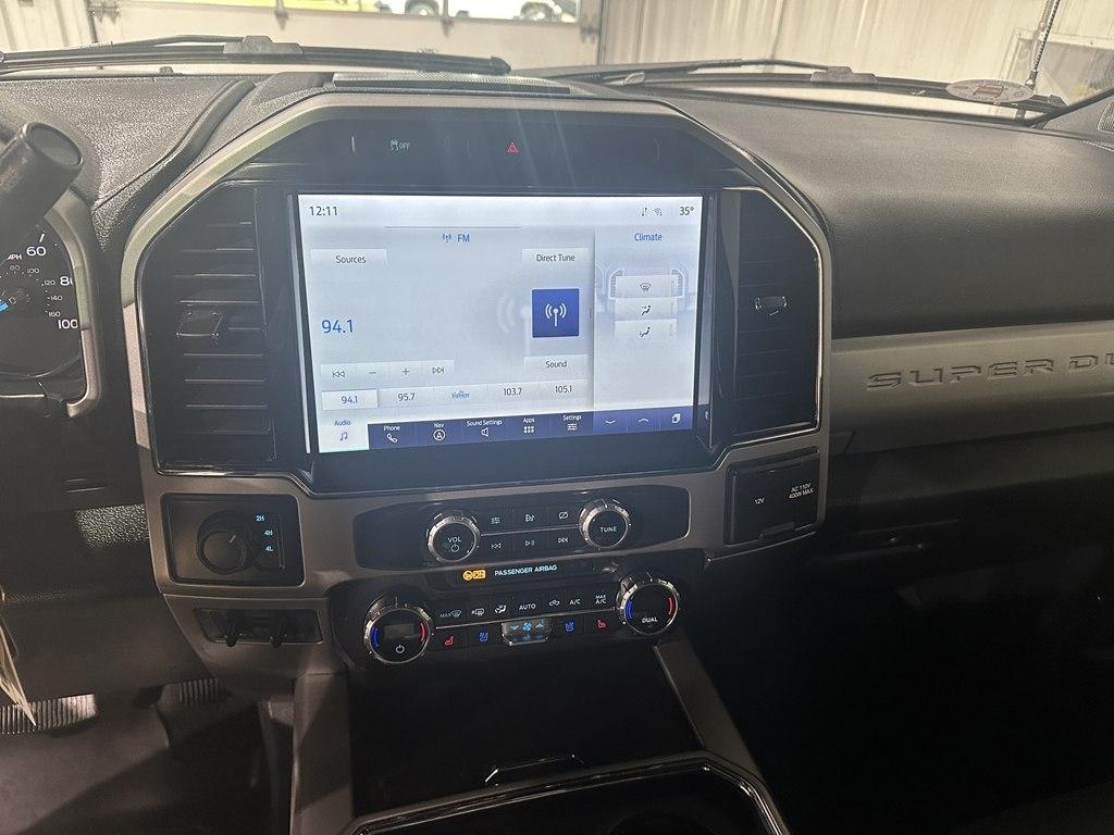 Ford Super Duty F-250 SRW Lariat 4WD Crew Cab 6.75' Box 2022