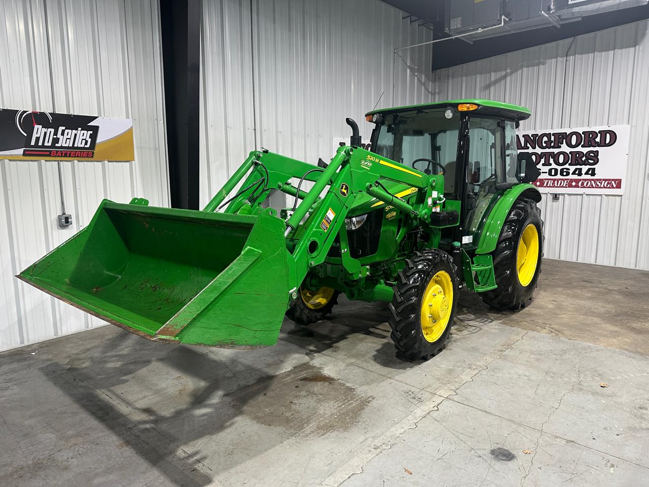 John Deere 5065E  2022