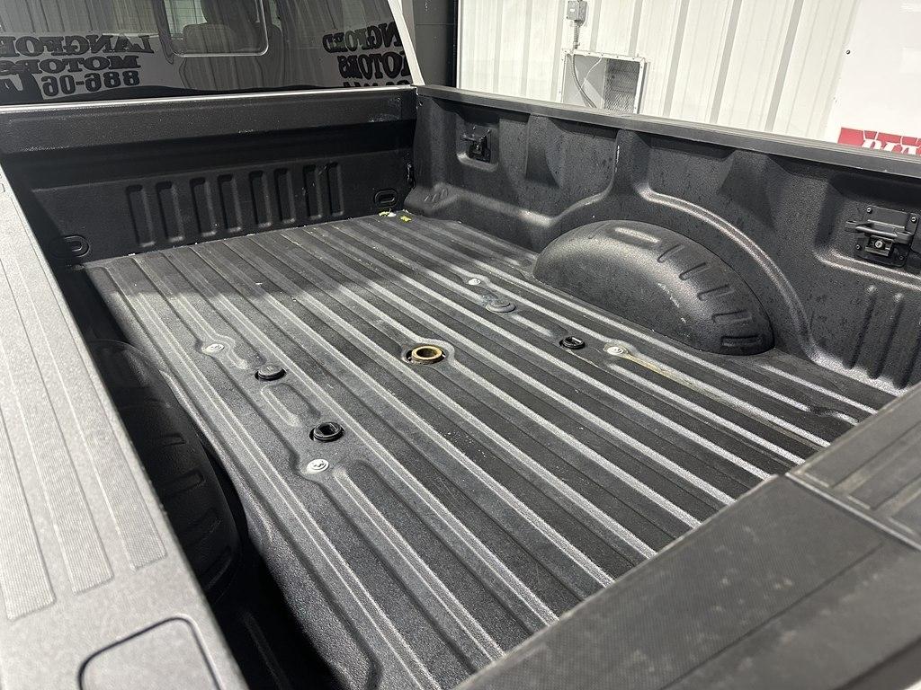 Ford Super Duty F-350 SRW Lariat 4WD Crew Cab 8' Box 2019