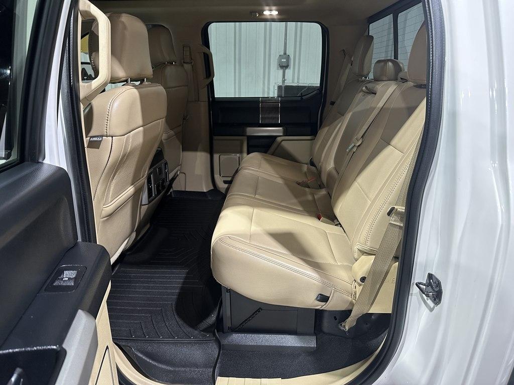 Ford Super Duty F-350 SRW Lariat 4WD Crew Cab 8' Box 2019