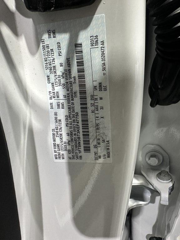 Ford Super Duty F-350 SRW Lariat 4WD Crew Cab 8' Box 2019