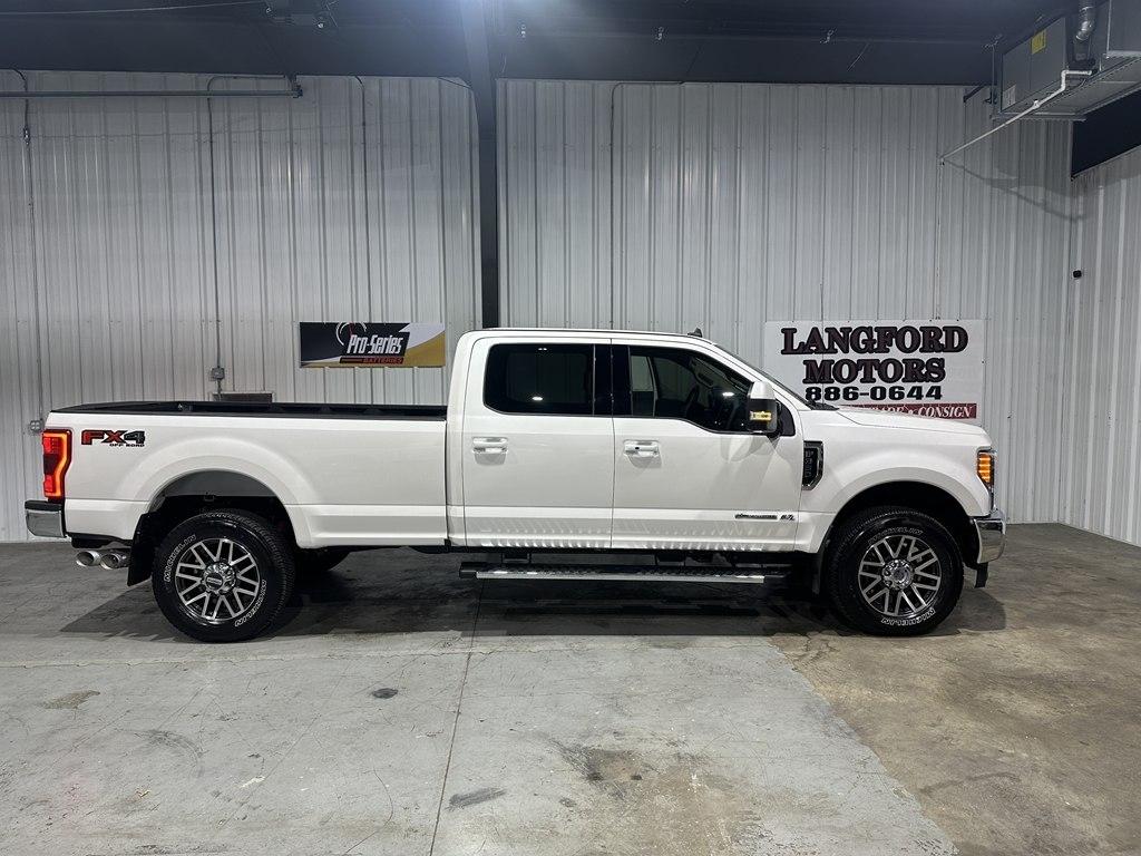 Ford Super Duty F-350 SRW Lariat 4WD Crew Cab 8' Box 2019