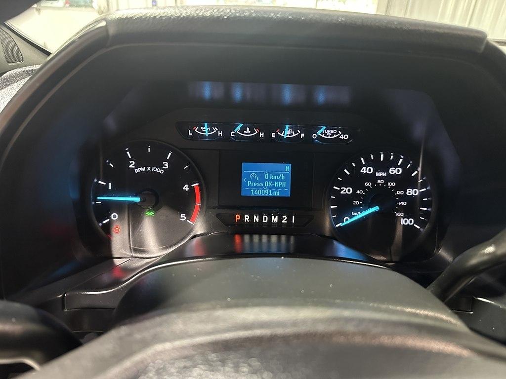 Ford Super Duty F-550 DRW XL 4WD Reg Cab 169" WB 84" CA 2019