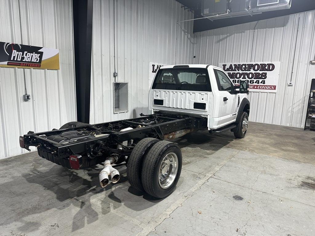 Ford Super Duty F-550 DRW XL 4WD Reg Cab 169" WB 84" CA 2019