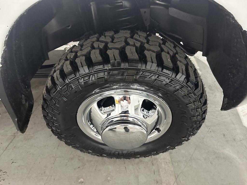 RAM 3500 Chassis Cab Tradesman 2WD Reg Cab 84" CA 167.5" WB 2017