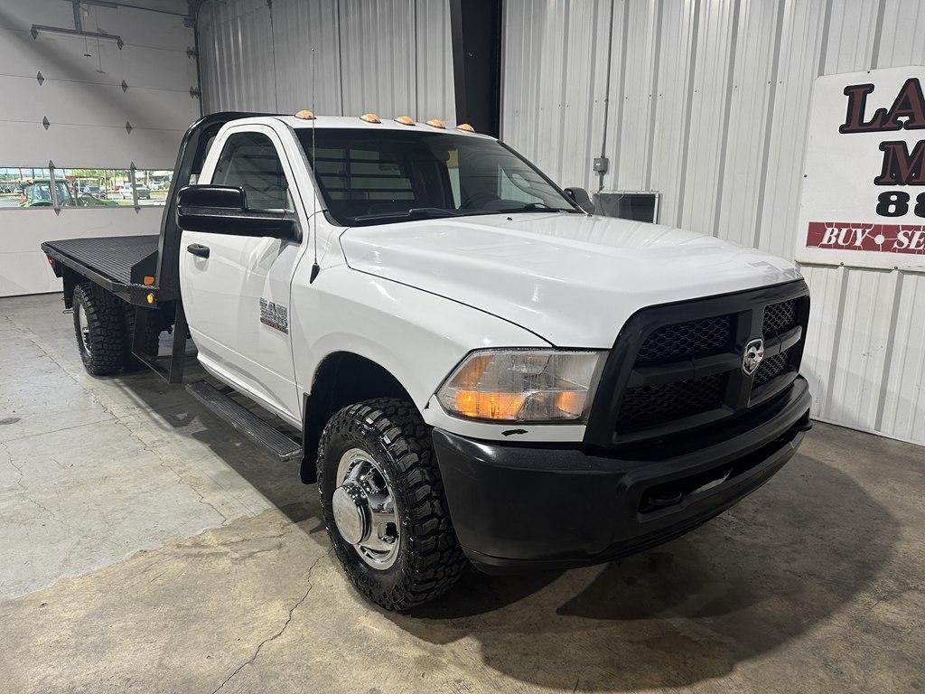 RAM 3500 Chassis Cab Tradesman 2WD Reg Cab 84" CA 167.5" WB 2017