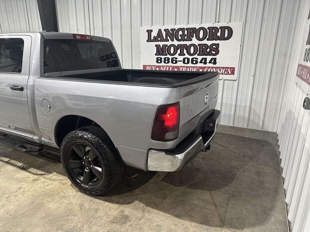 RAM 1500 4WD Crew Cab 140.5" SLT 2019