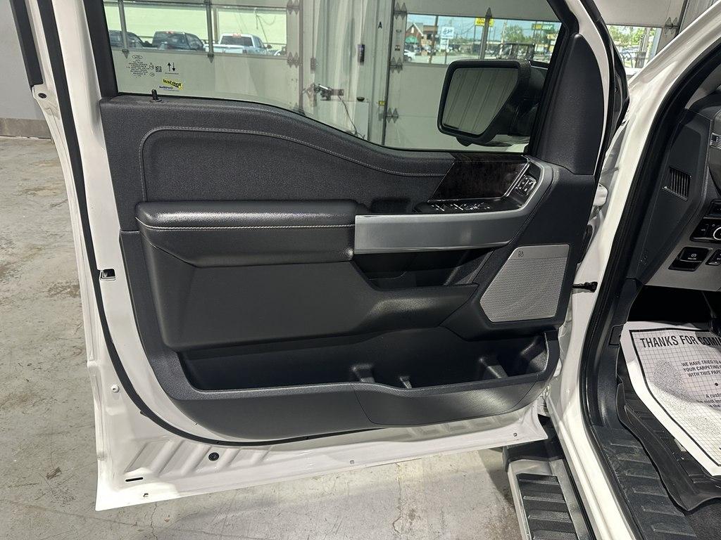 Ford F-150 XL 4WD SuperCrew 5.5' Box 2023