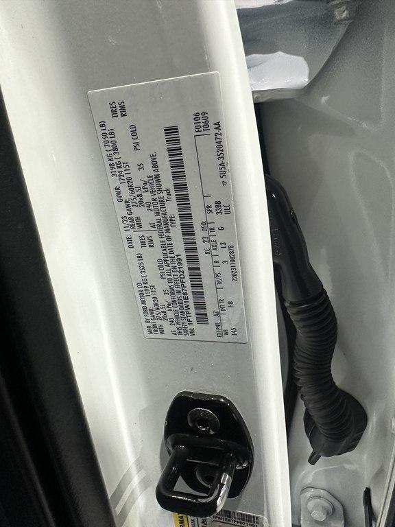 Ford F-150 XL 4WD SuperCrew 5.5' Box 2023