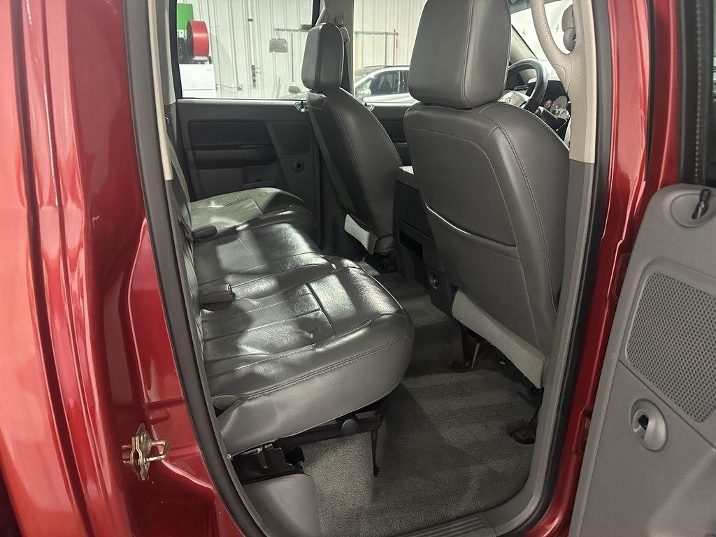 Dodge Ram 2500 4dr Quad Cab 140.5 4WD Laramie 2006
