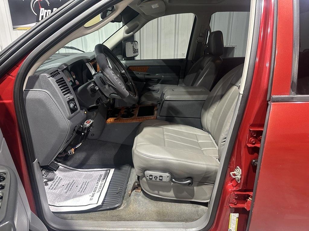 Dodge Ram 2500 4dr Quad Cab 140.5 4WD Laramie 2006