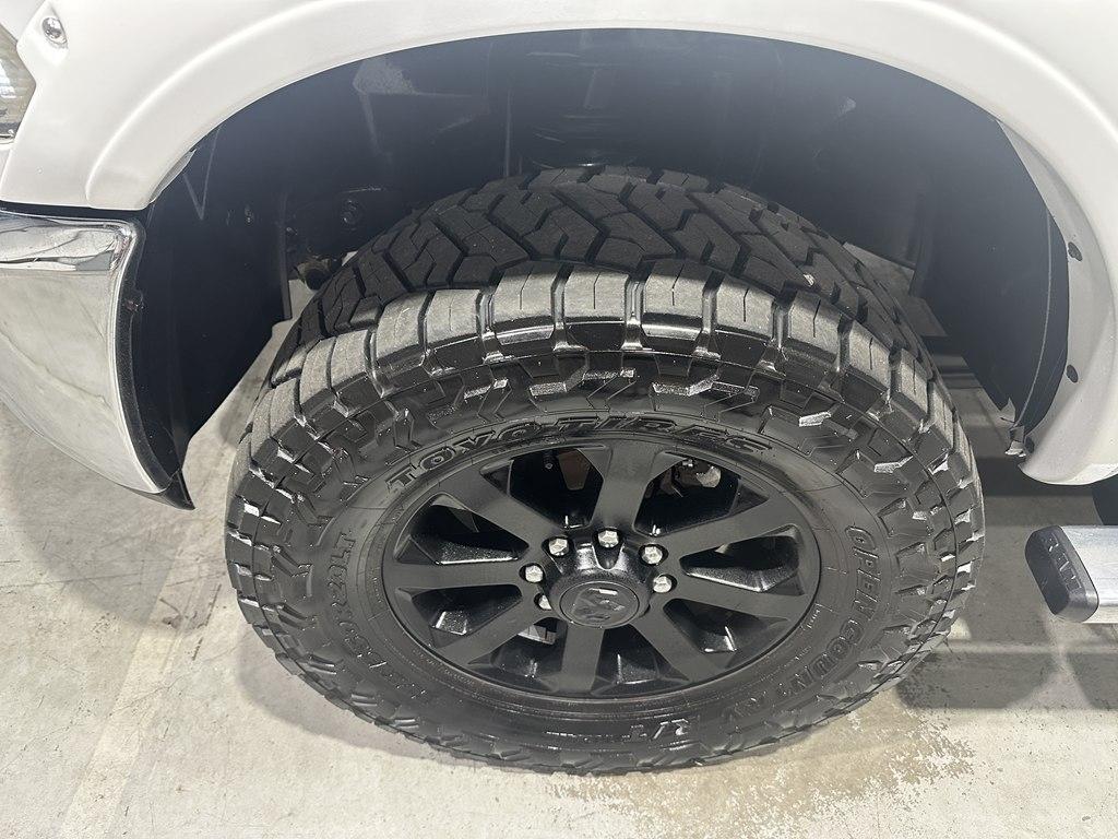 RAM 2500 4WD Mega Cab 160.5" Big Horn 2015