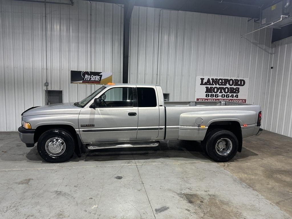 2000 Dodge Ram 3500 Laramie Quad Cab 4WD DRW