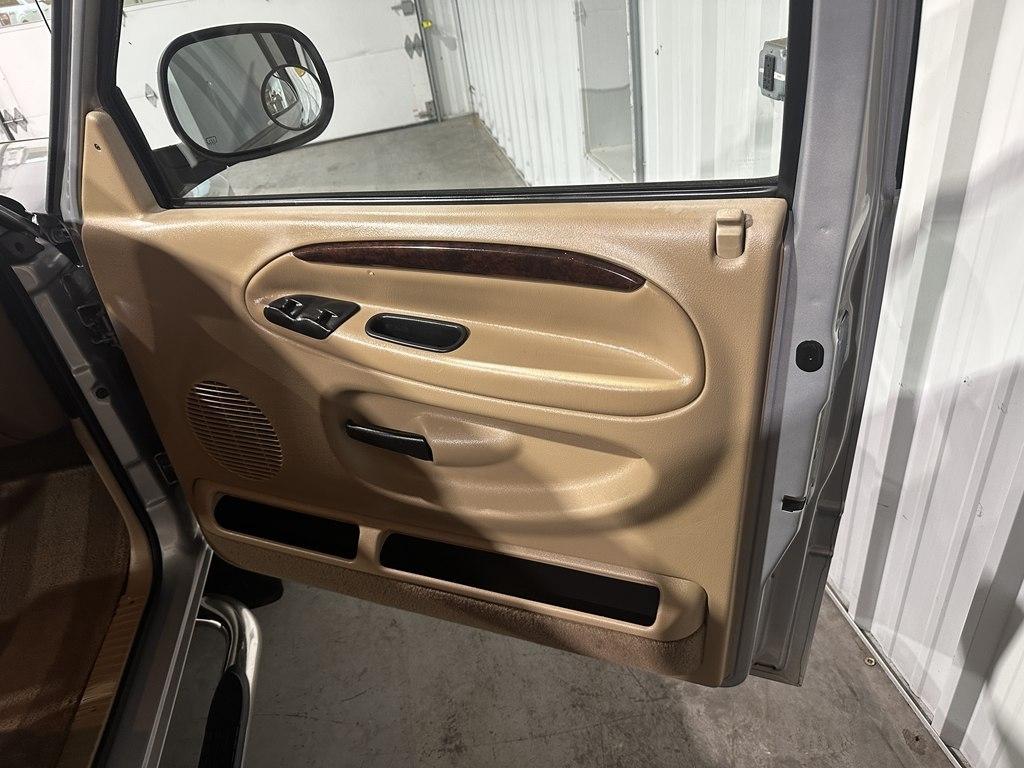 Dodge Ram 3500 Laramie Quad Cab 4WD DRW 2000