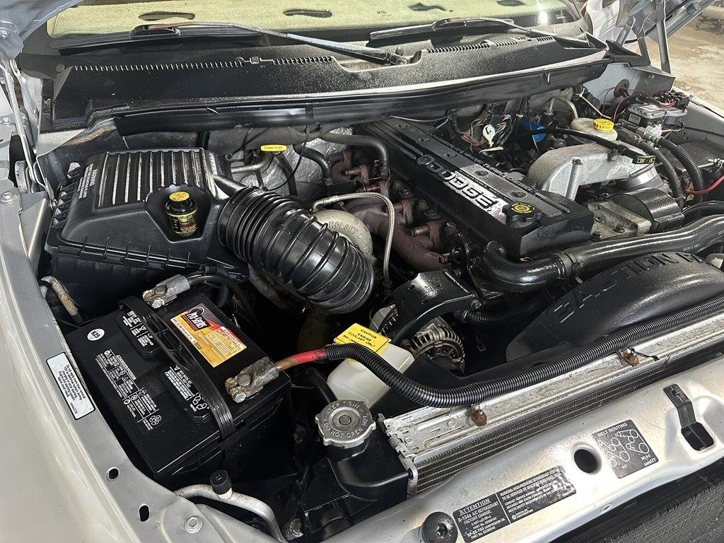 Dodge Ram 3500 Laramie Quad Cab 4WD DRW 2000