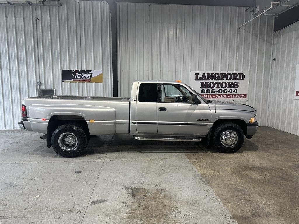 Dodge Ram 3500 Laramie Quad Cab 4WD DRW 2000