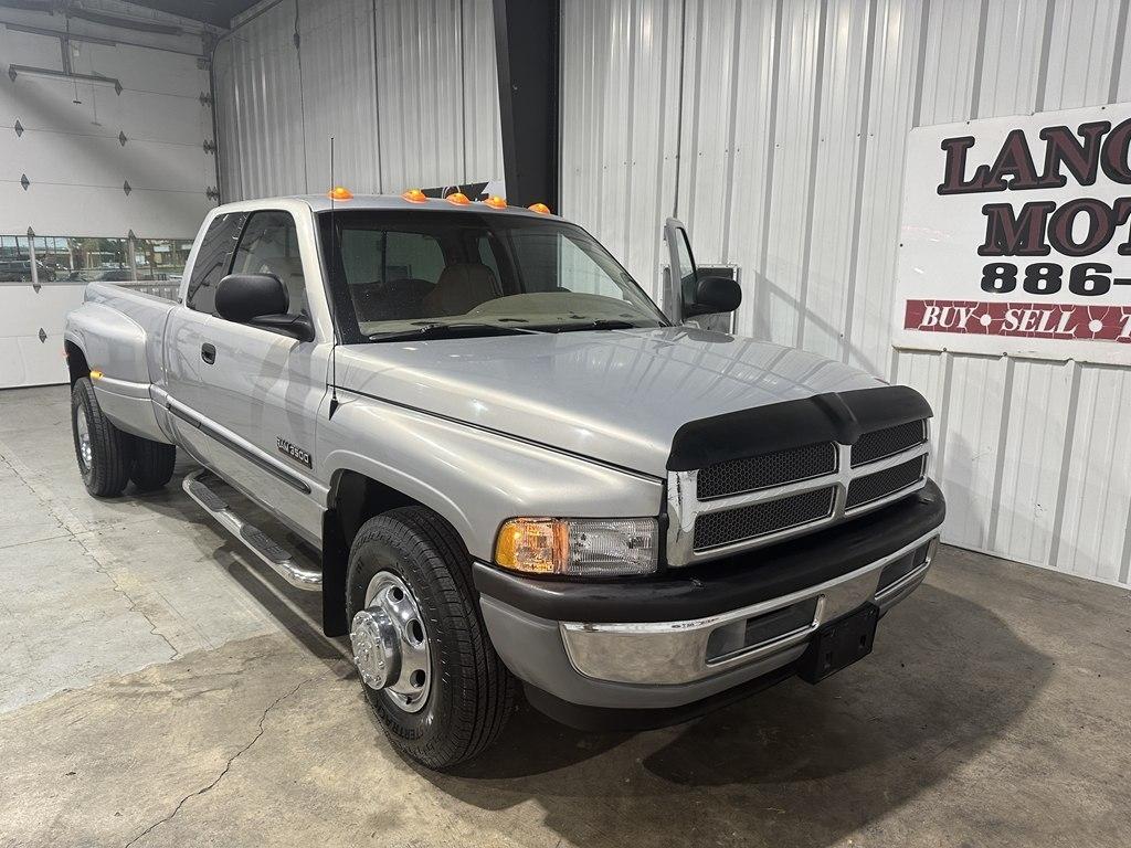 Dodge Ram 3500 Laramie Quad Cab 4WD DRW 2000