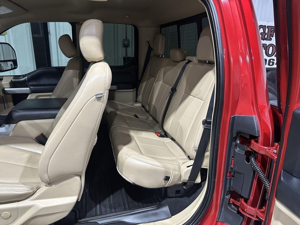 Ford Super Duty F-250 SRW Lariat 4WD SuperCab 8' Box 2021