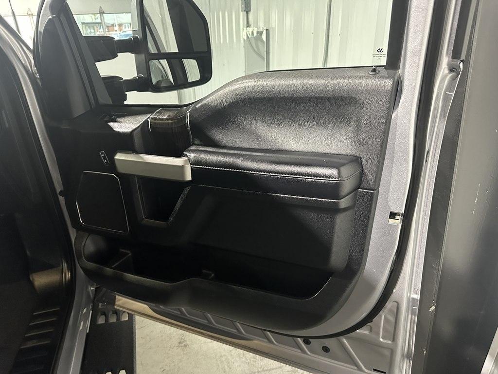 Ford Super Duty F-250 SRW Lariat 4WD Crew Cab 6.75' Box 2021