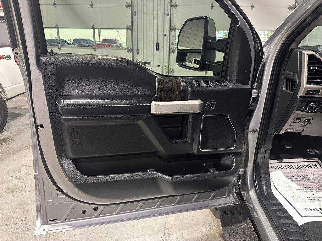 Ford Super Duty F-250 SRW Lariat 4WD Crew Cab 6.75' Box 2021