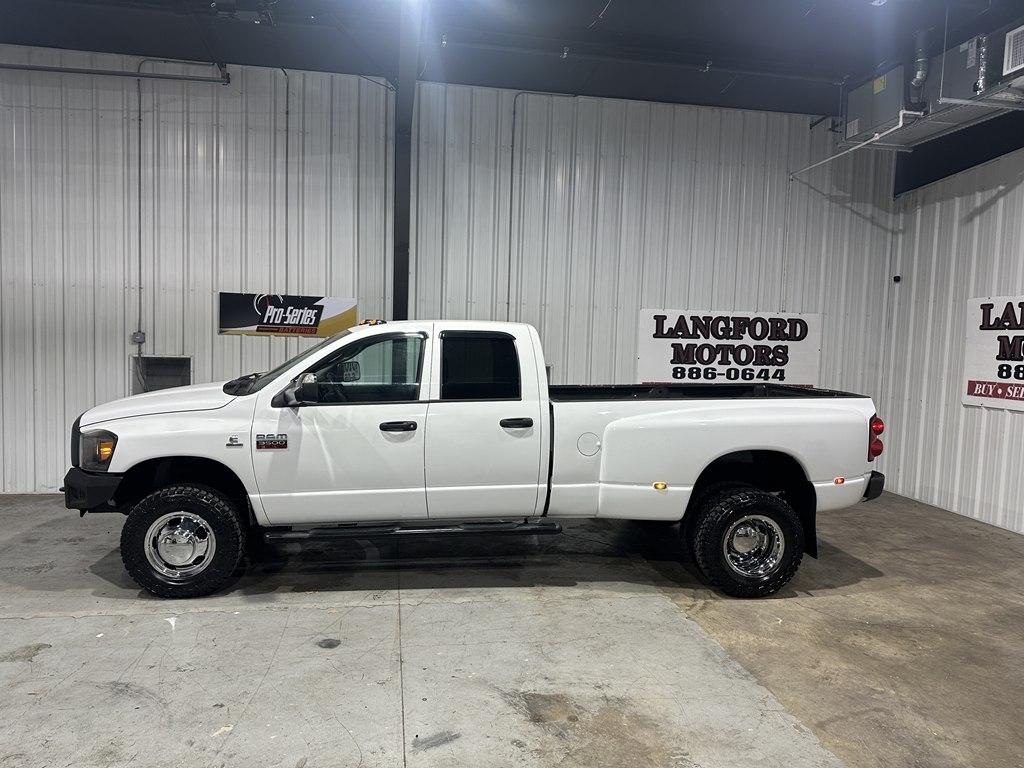 2008 Dodge Ram 3500 4WD Quad Cab 160.5" ST