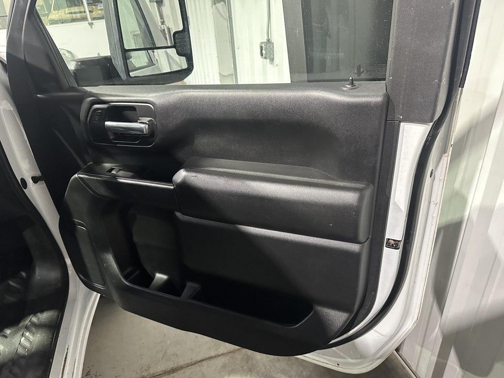 Chevrolet Silverado 3500HD CC 2WD Reg Cab 171" WB, 84.5" CA Work Truck 2020