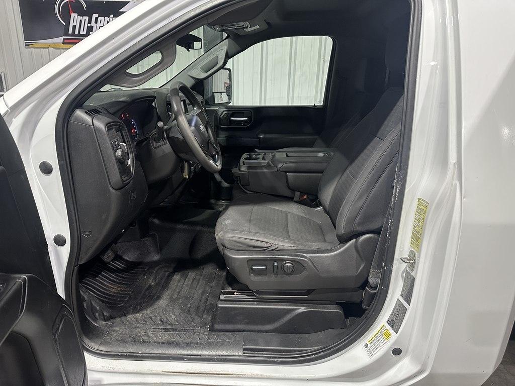 Chevrolet Silverado 3500HD CC 2WD Reg Cab 171" WB, 84.5" CA Work Truck 2020