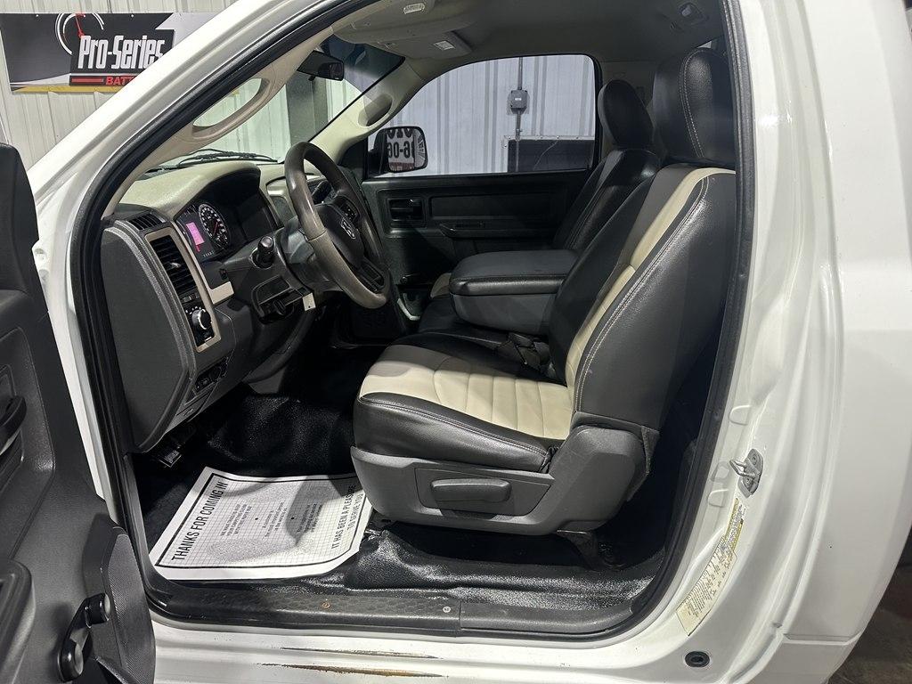 Dodge 3500 2WD Reg Cab 143" WB 60" CA ST 2012