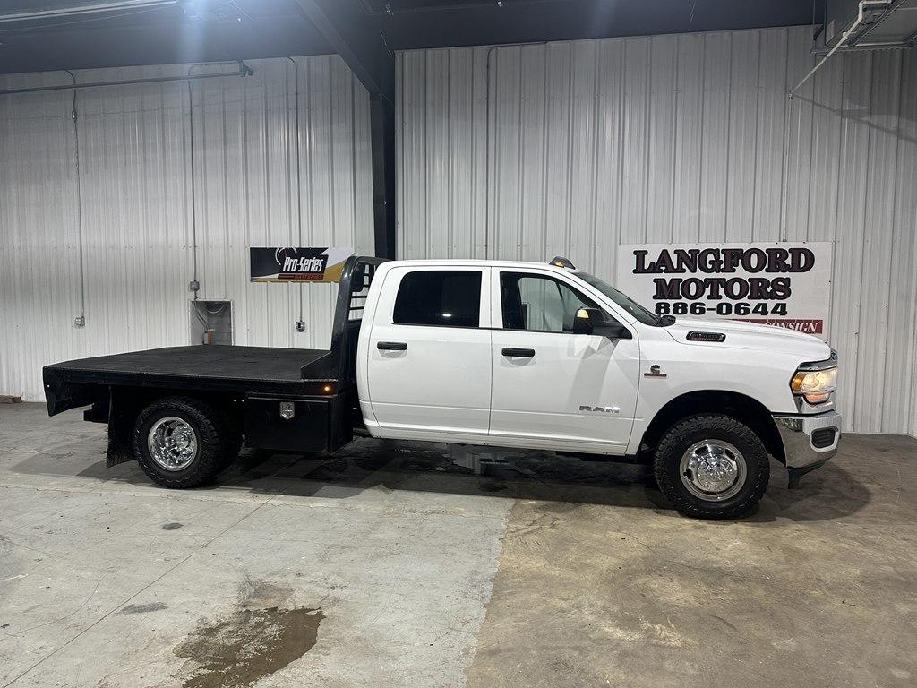 RAM 3500 Chassis Cab Tradesman 4WD Crew Cab 60" CA 172.4" WB 2019