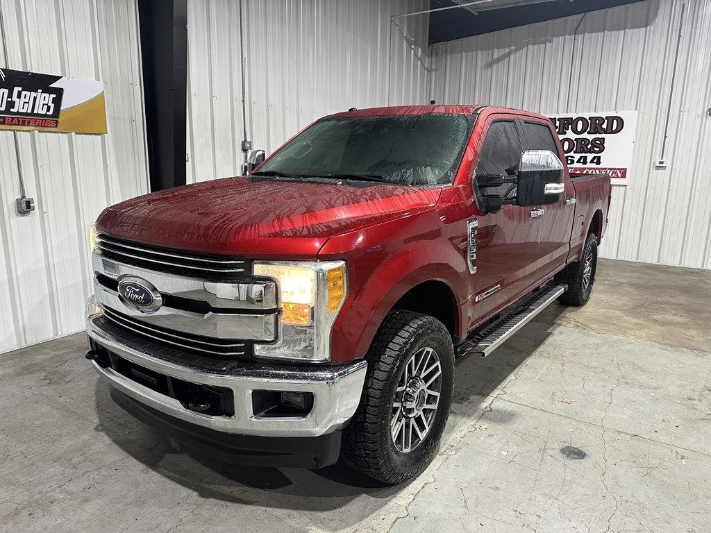Ford Super Duty F-250 SRW Lariat 4WD Crew Cab 6.75' Box 2017