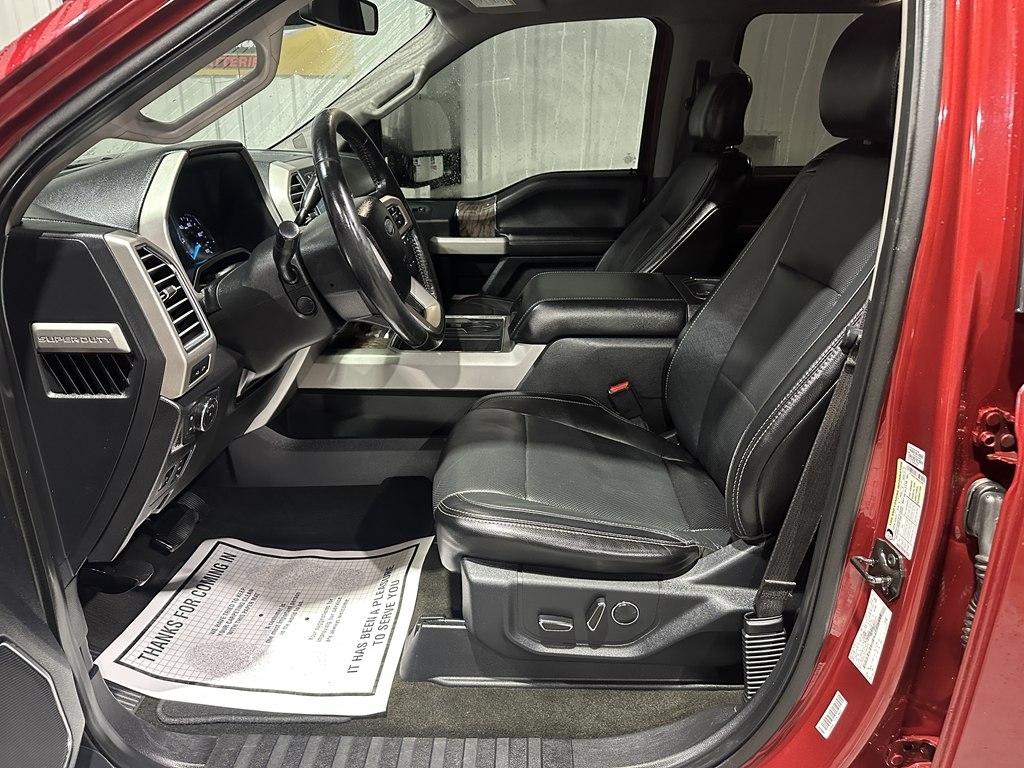 Ford Super Duty F-250 SRW Lariat 4WD Crew Cab 6.75' Box 2017