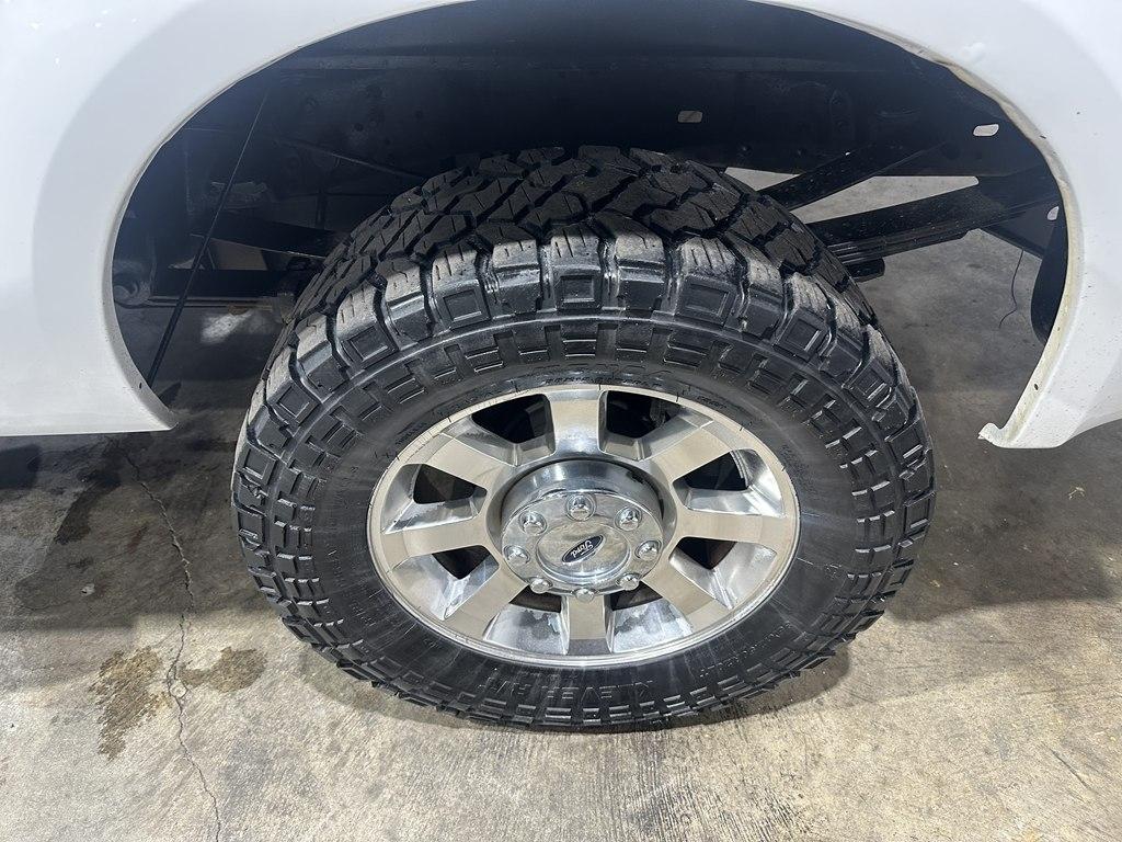 Ford Super Duty F-250 Crew Cab 156" XLT 4WD 2006