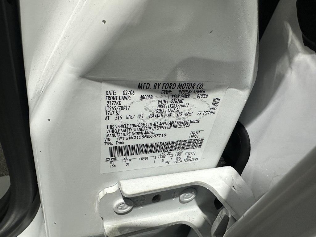 Ford Super Duty F-250 Crew Cab 156" XLT 4WD 2006