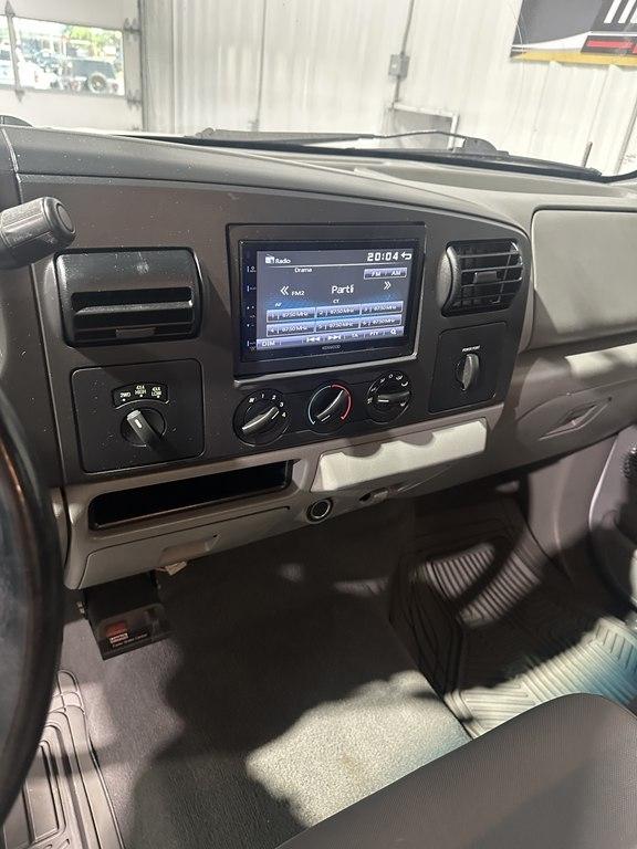 Ford Super Duty F-250 Crew Cab 156" XLT 4WD 2006