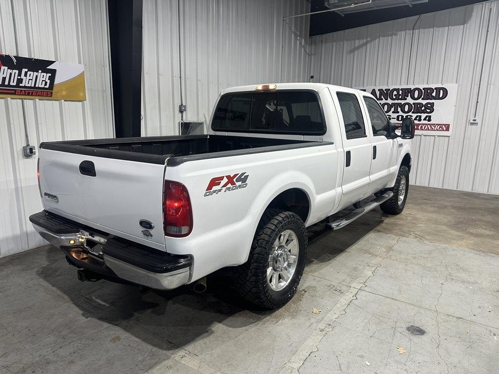 Ford Super Duty F-250 Crew Cab 156" XLT 4WD 2006