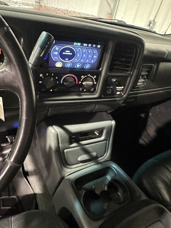 Chevrolet Silverado 2500HD Ext Cab 157.5" WB 4WD LT 2001