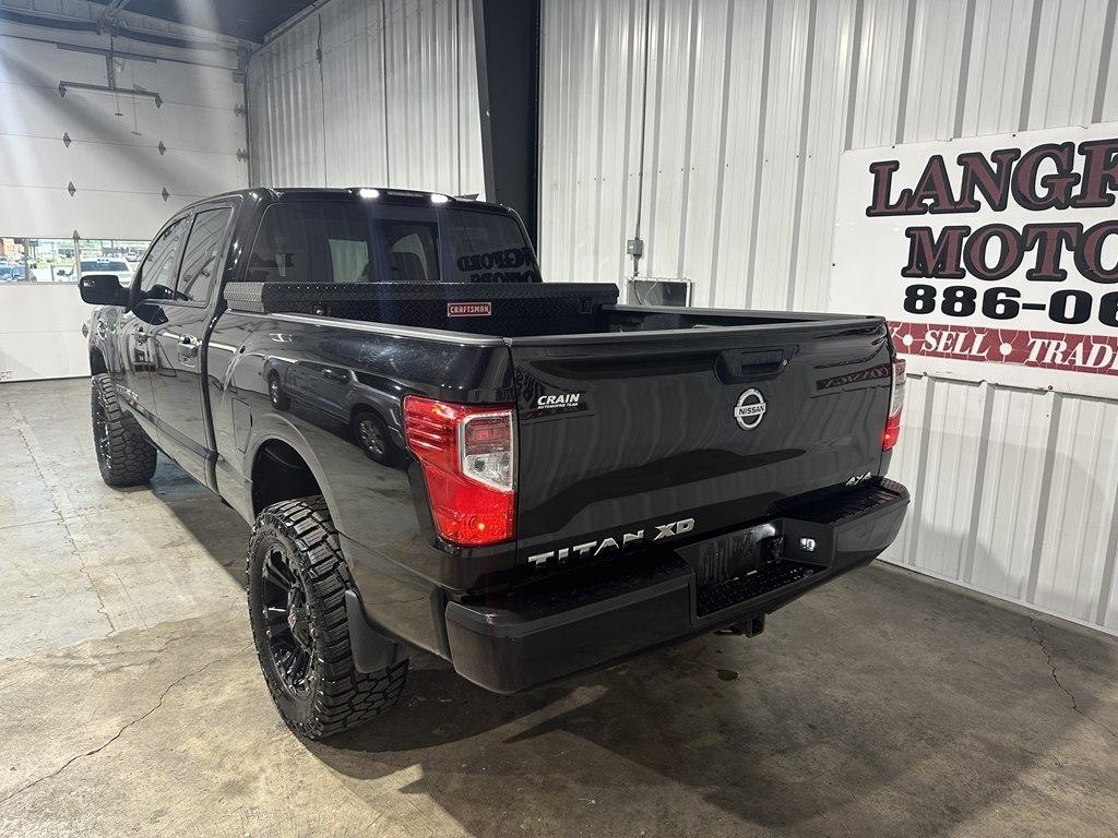 Nissan Titan XD 4x4 Diesel Crew Cab S 2017