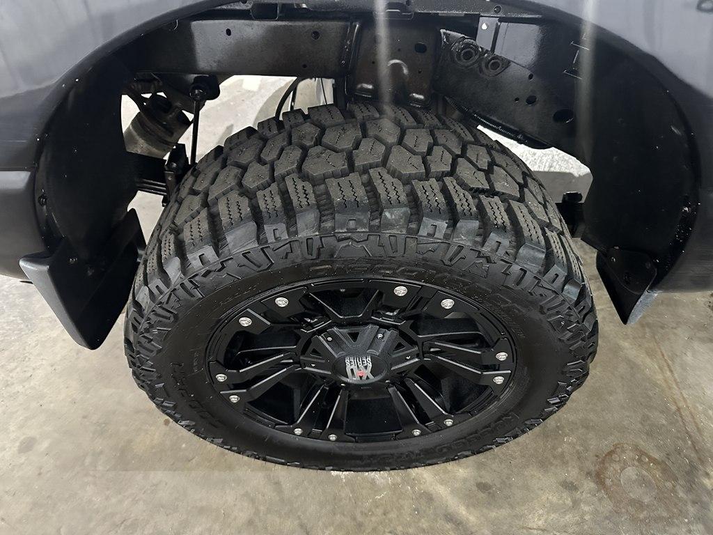 Nissan Titan XD 4x4 Diesel Crew Cab S 2017