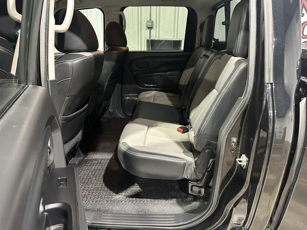 Nissan Titan XD 4x4 Diesel Crew Cab S 2017